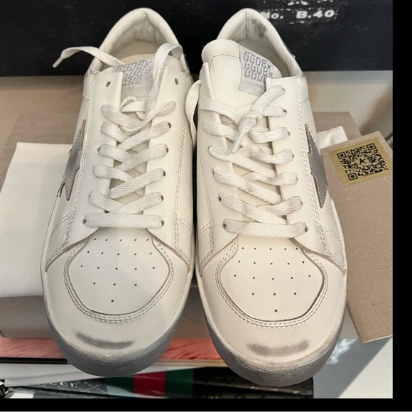 GOLDEN GOOSE 
Leather Stardan Sneakers - Picture 7 of 10